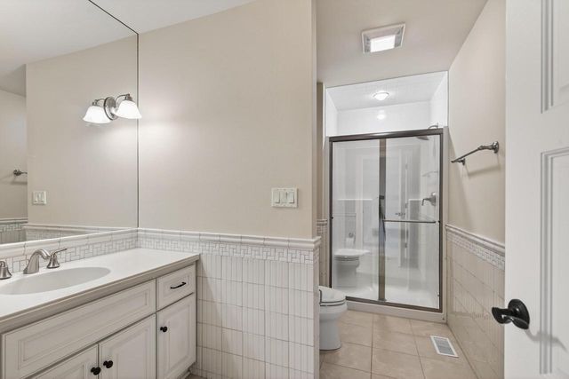 14095 N Pine Bluff ROAD, Mequon, WI 53097