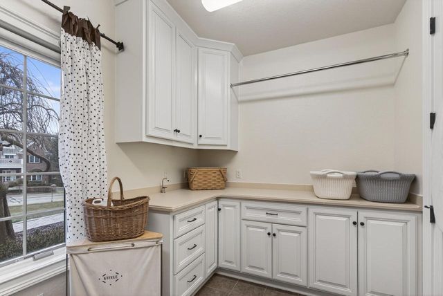 14095 N Pine Bluff ROAD, Mequon, WI 53097