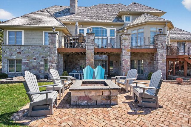 14095 N Pine Bluff ROAD, Mequon, WI 53097