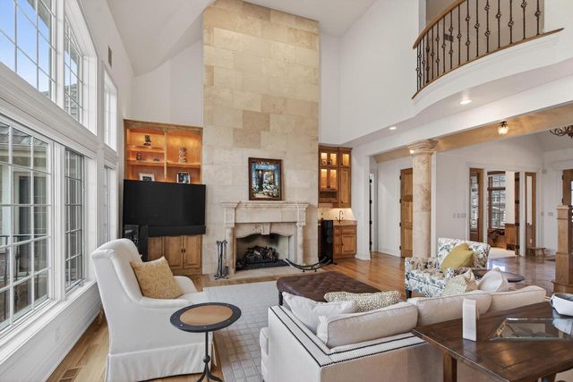 14095 N Pine Bluff ROAD, Mequon, WI 53097