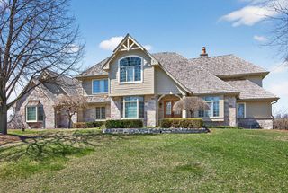 14095 N Pine Bluff ROAD, Mequon, WI 53097
