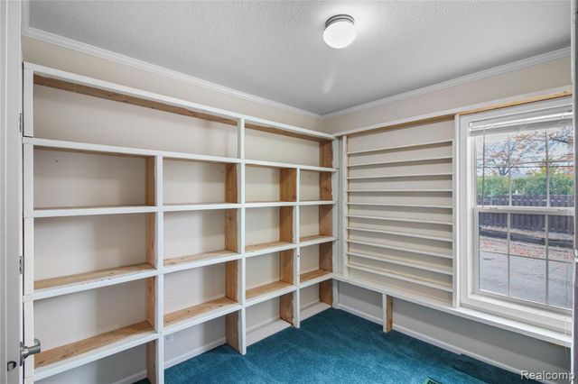 197 Jay Street, Dearborn Heights, MI 48127