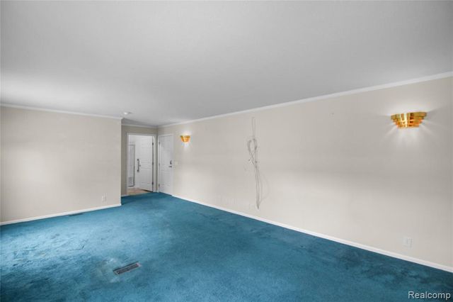 197 Jay Street, Dearborn Heights, MI 48127