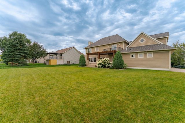 114 Prairie Stone Court SE, Stewartville, MN 55976