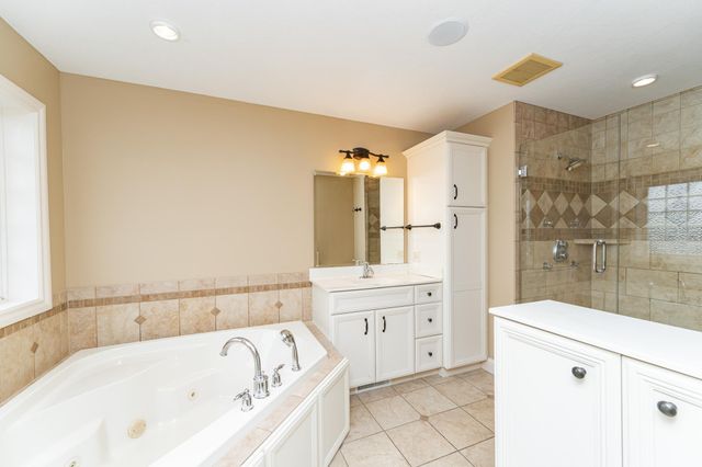 114 Prairie Stone Court SE, Stewartville, MN 55976