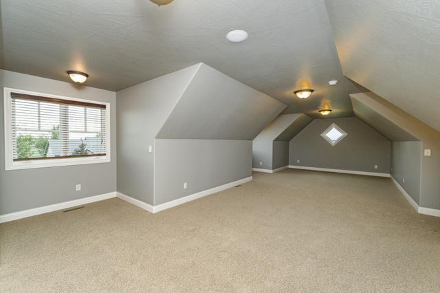 114 Prairie Stone Court SE, Stewartville, MN 55976