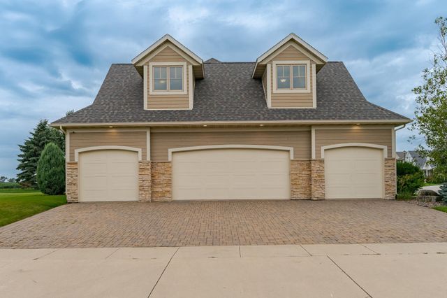 114 Prairie Stone Court SE, Stewartville, MN 55976