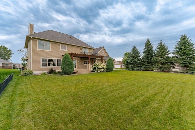 114 Prairie Stone Court SE, Stewartville, MN 55976