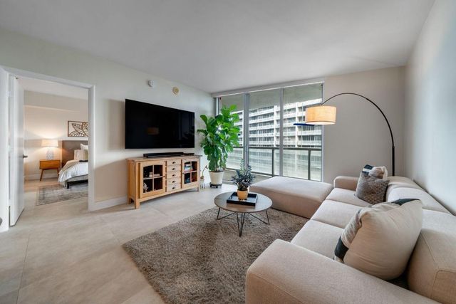 475 Brickell Avenue 4611, Miami, FL 33131