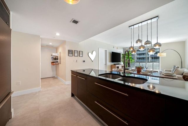 475 Brickell Avenue 4611, Miami, FL 33131