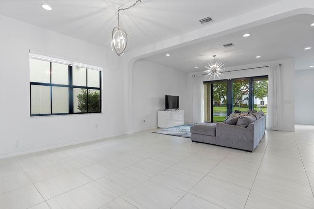 11824 SW 13th Court, Pembroke Pines, FL 33025