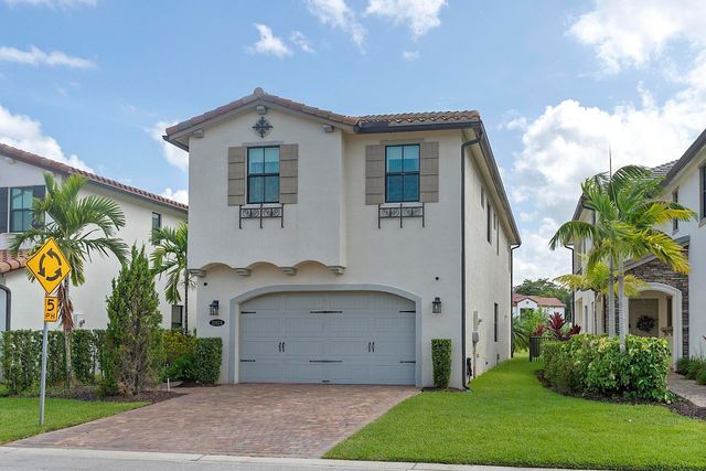 11824 SW 13th Court, Pembroke Pines, FL 33025