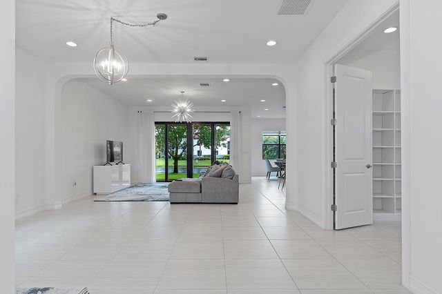 11824 SW 13th Court, Pembroke Pines, FL 33025