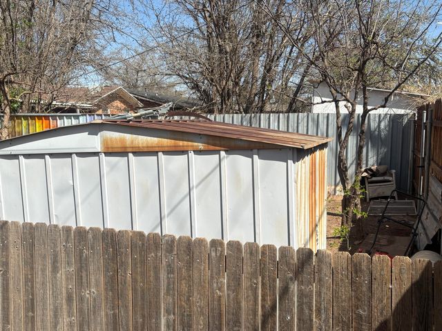 2009 46th Street, Lubbock, TX 79412