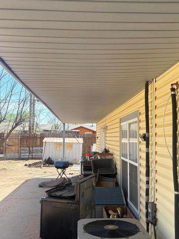 2009 46th Street, Lubbock, TX 79412