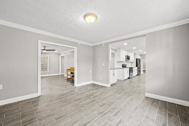 115 Oglewood Drive, Simpsonville, SC 29681