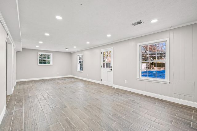 115 Oglewood Drive, Simpsonville, SC 29681