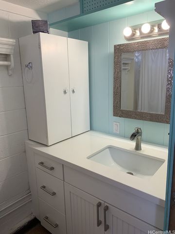 1526 Thurston Avenue 1, Honolulu, HI 96822