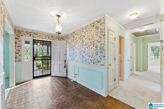 876 TWIN LAKE DRIVE NE, Birmingham, AL 35215