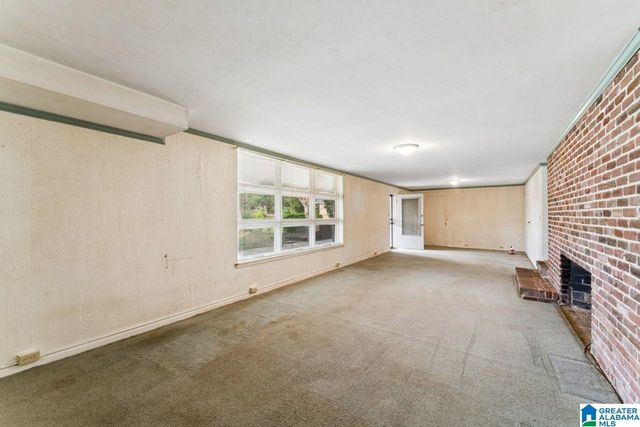 876 TWIN LAKE DRIVE NE, Birmingham, AL 35215