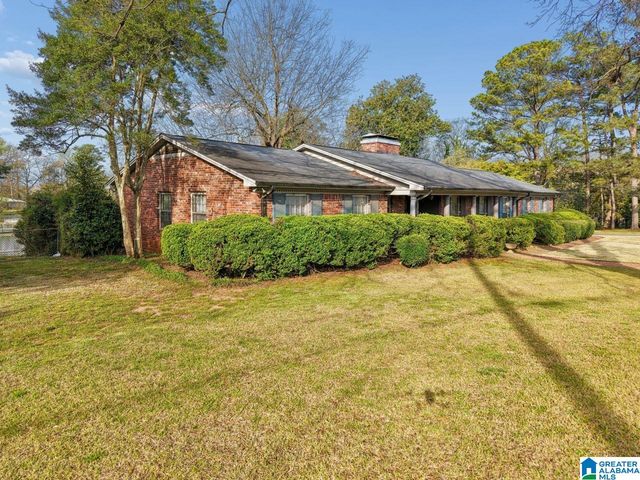 876 TWIN LAKE DRIVE NE, Birmingham, AL 35215