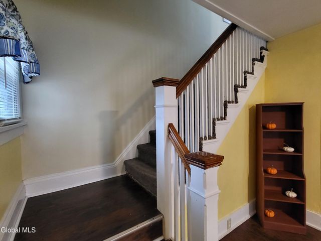 9 Putnam Street, Brunswick, NY 12180