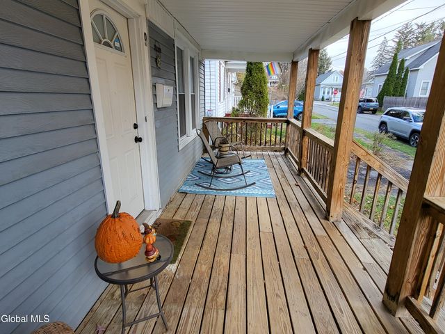 9 Putnam Street, Brunswick, NY 12180