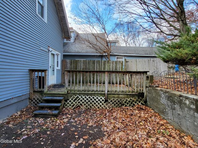 9 Putnam Street, Brunswick, NY 12180