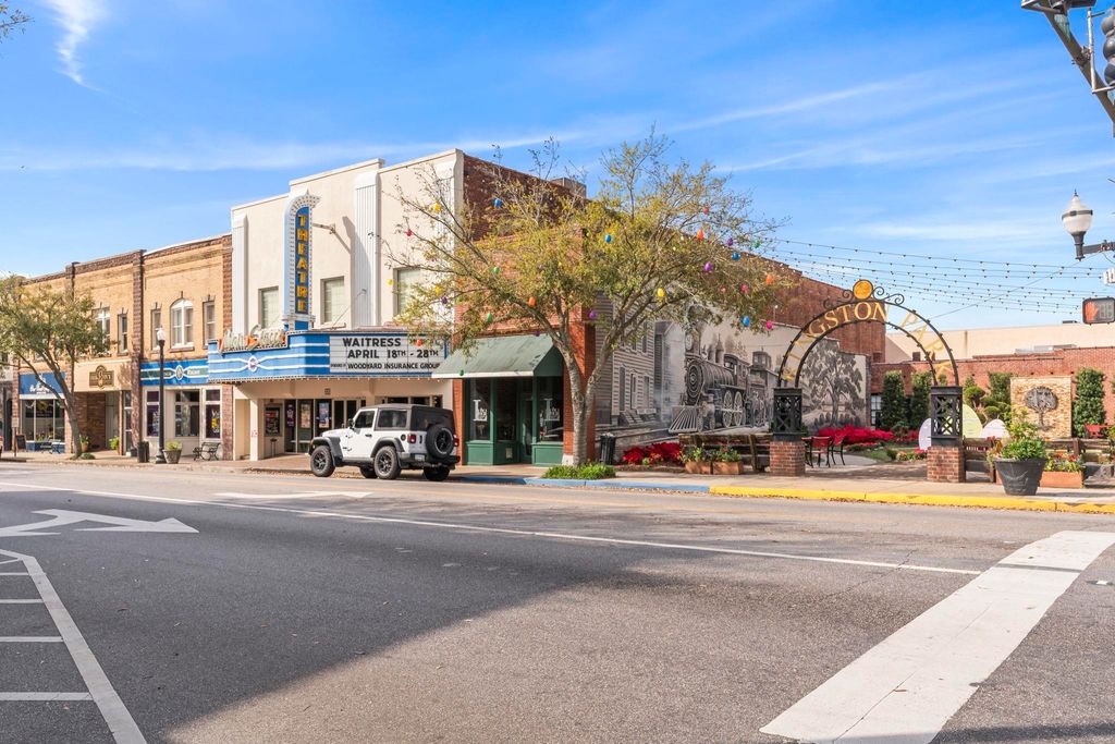 337 Main St. Historic Downtown, Conway, SC 29526 — photo 2
