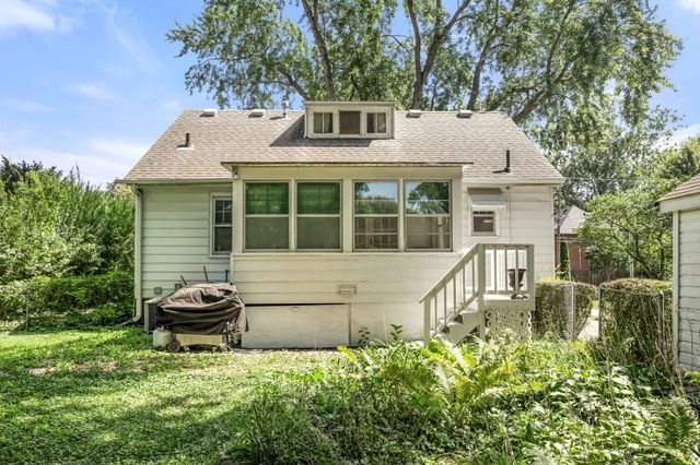 2824 44th Street, Des Moines, IA 50310