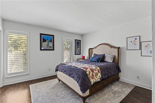 1109 W 47TH Street B, Kansas City, MO 64112