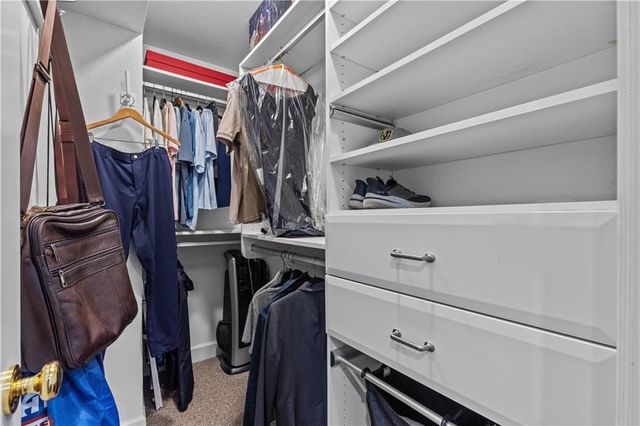 1109 W 47TH Street B, Kansas City, MO 64112