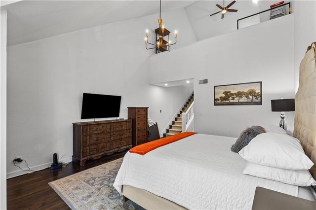 1109 W 47TH Street B, Kansas City, MO 64112