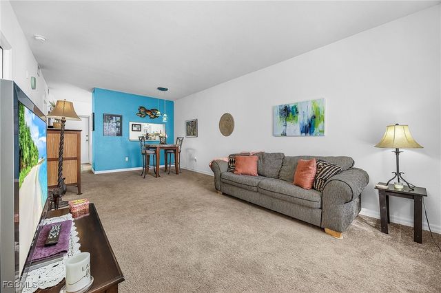 8461 Bernwood Cove LOOP 305, Fort Myers, FL 33966