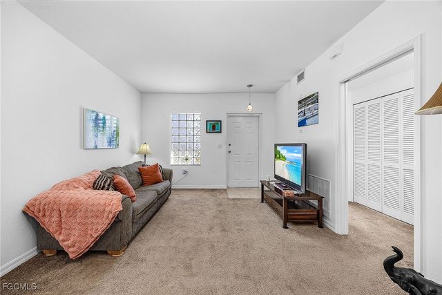 8461 Bernwood Cove LOOP 305, Fort Myers, FL 33966