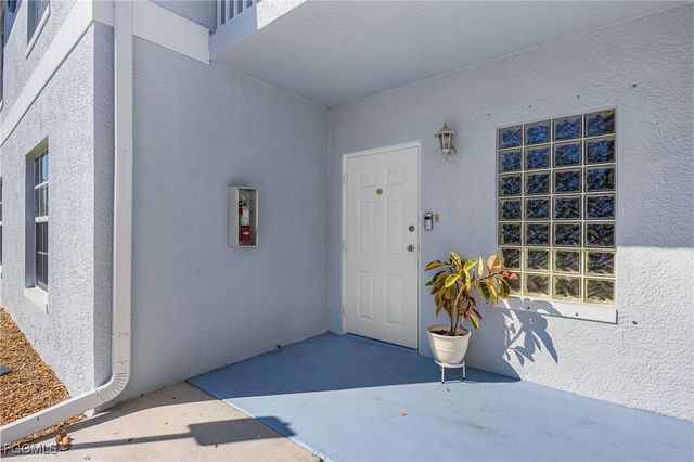 8461 Bernwood Cove LOOP 305, Fort Myers, FL 33966