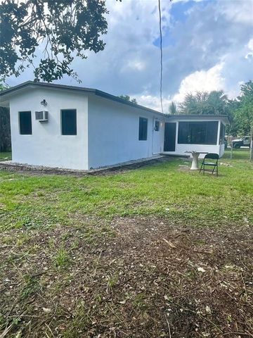 1776 NE 178 STREET, Miami, FL 33162