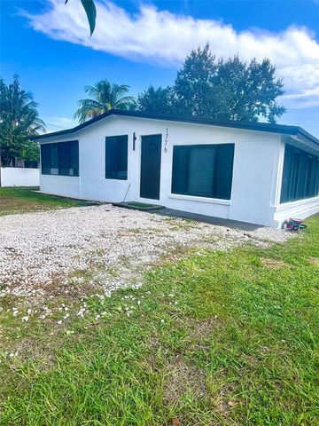 1776 NE 178 STREET, Miami, FL 33162