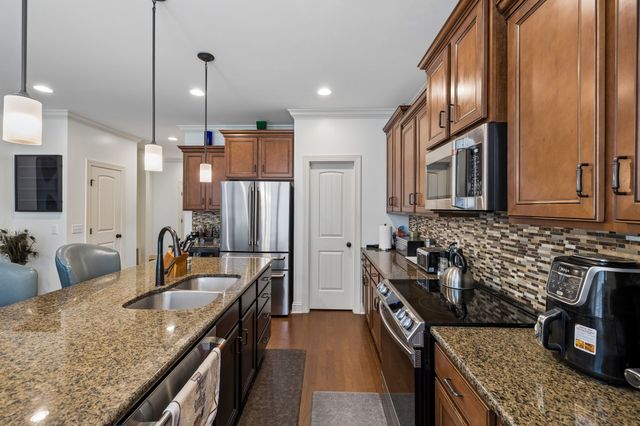 4136 Stone Hall Blvd, Hermitage, TN 37076