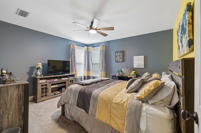 4136 Stone Hall Blvd, Hermitage, TN 37076