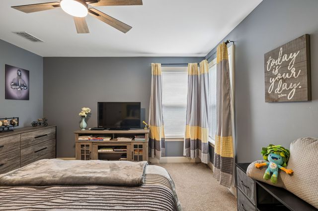 4136 Stone Hall Blvd, Hermitage, TN 37076