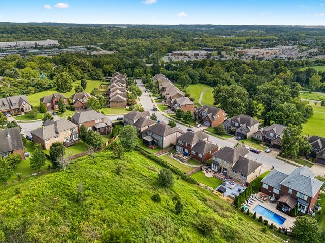 4136 Stone Hall Blvd, Hermitage, TN 37076