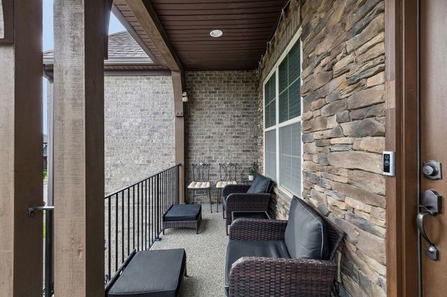 4136 Stone Hall Blvd, Hermitage, TN 37076