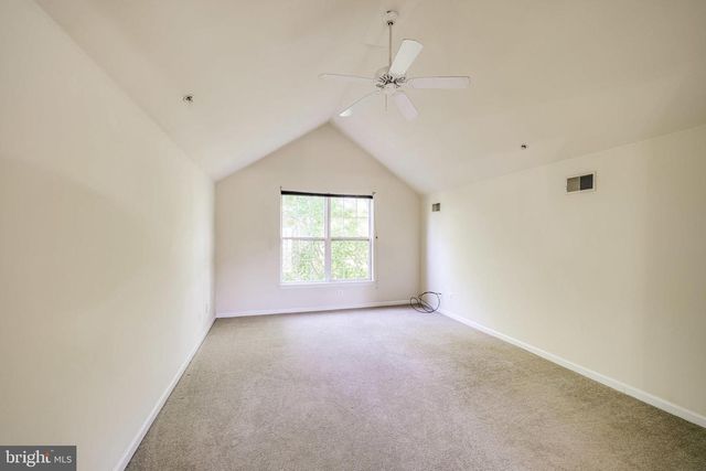 4905 WAPLE LN, Alexandria, VA 22304