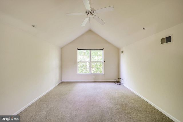 4905 WAPLE LN, Alexandria, VA 22304