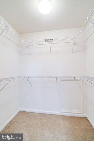 4905 WAPLE LN, Alexandria, VA 22304