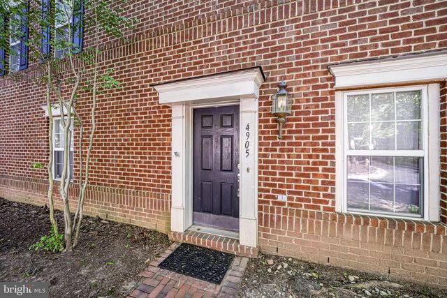 4905 WAPLE LN, Alexandria, VA 22304