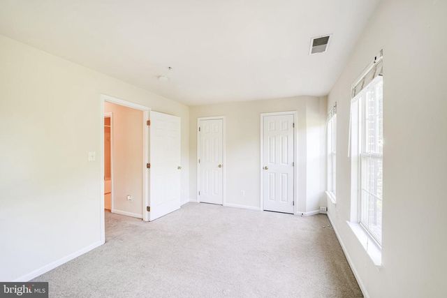 4905 WAPLE LN, Alexandria, VA 22304