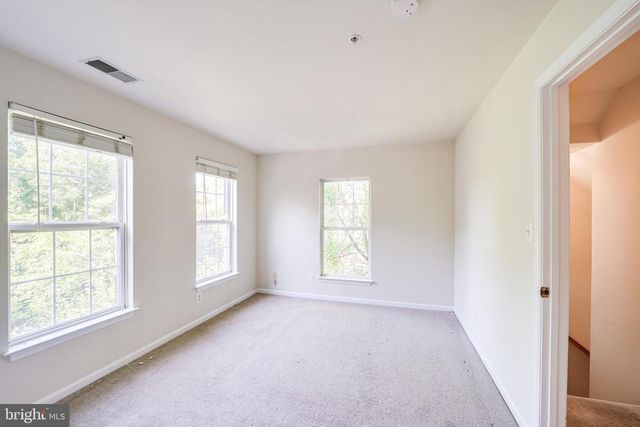 4905 WAPLE LN, Alexandria, VA 22304