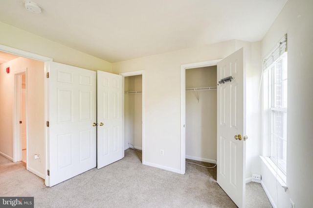 4905 WAPLE LN, Alexandria, VA 22304